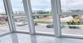 Панорамное остекление балкона Черкесск цена от 11 тыс. руб. м/п.